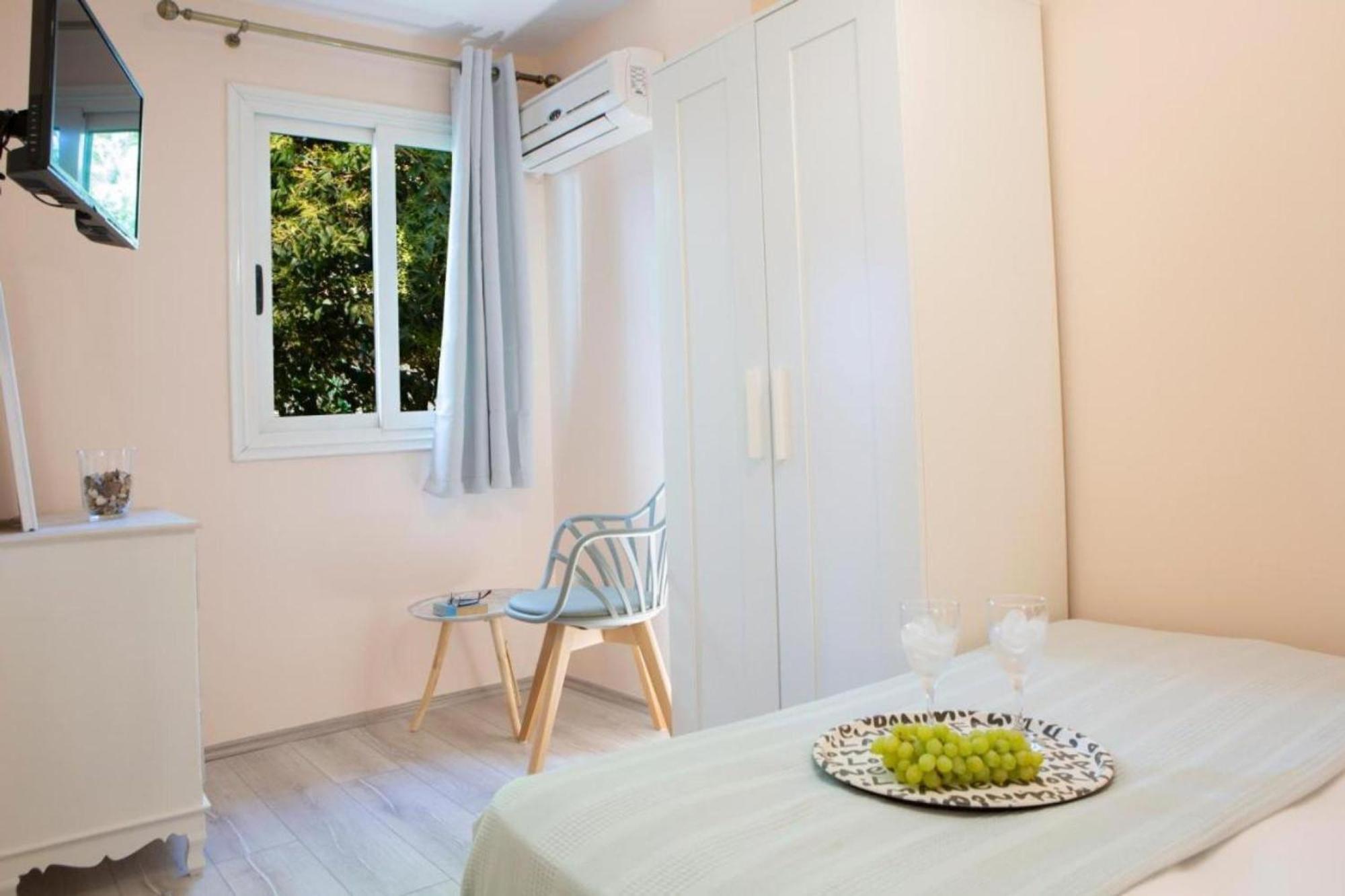 Polyxenis Cozy Maisonette - Water Tank Lefkada Bnb Lefkada City Exterior foto